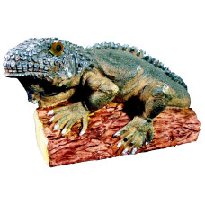 Lizard on Log Statue Lizard on Log Statue